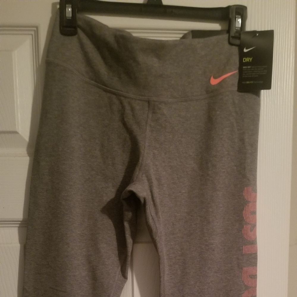 Nike workout leggings
